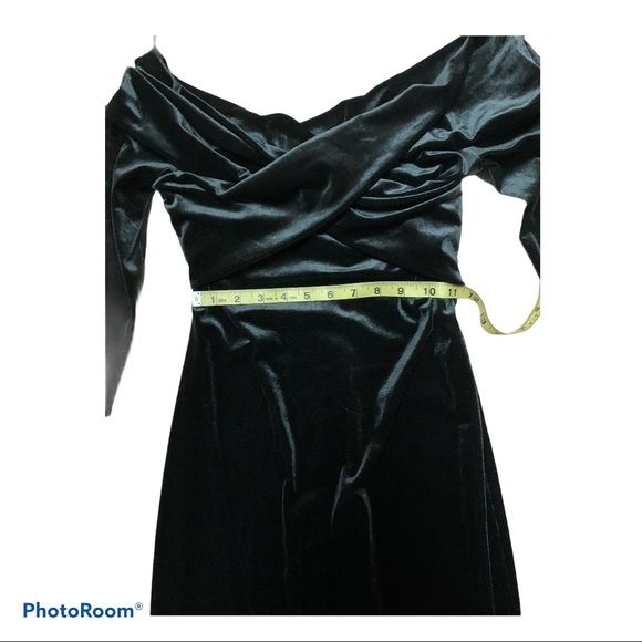 Zara Basic off shoulder green velour dress - Picture 7 of 15